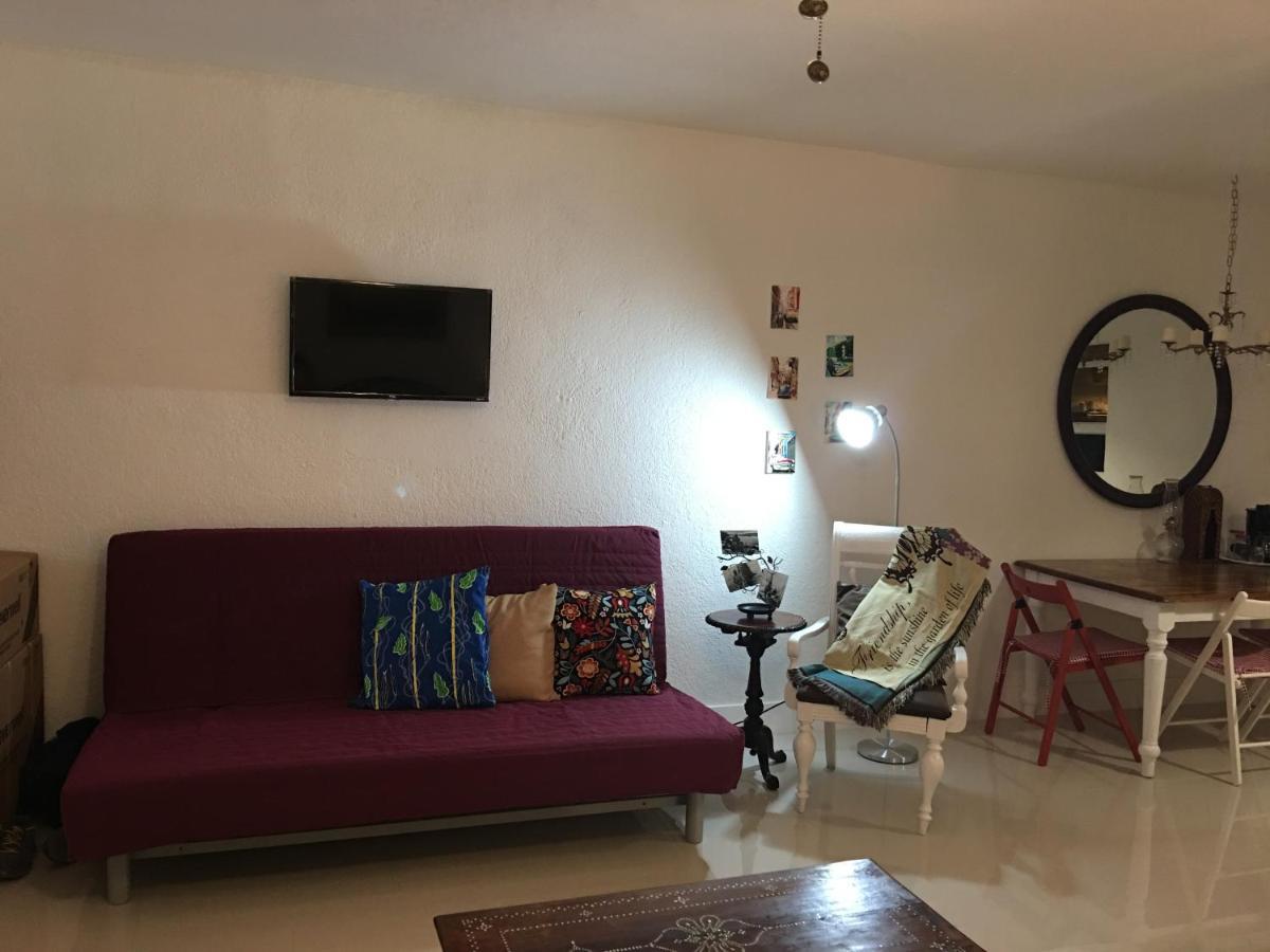 Private Studio Blocks From Coconut Grove マイアミ エクステリア 写真