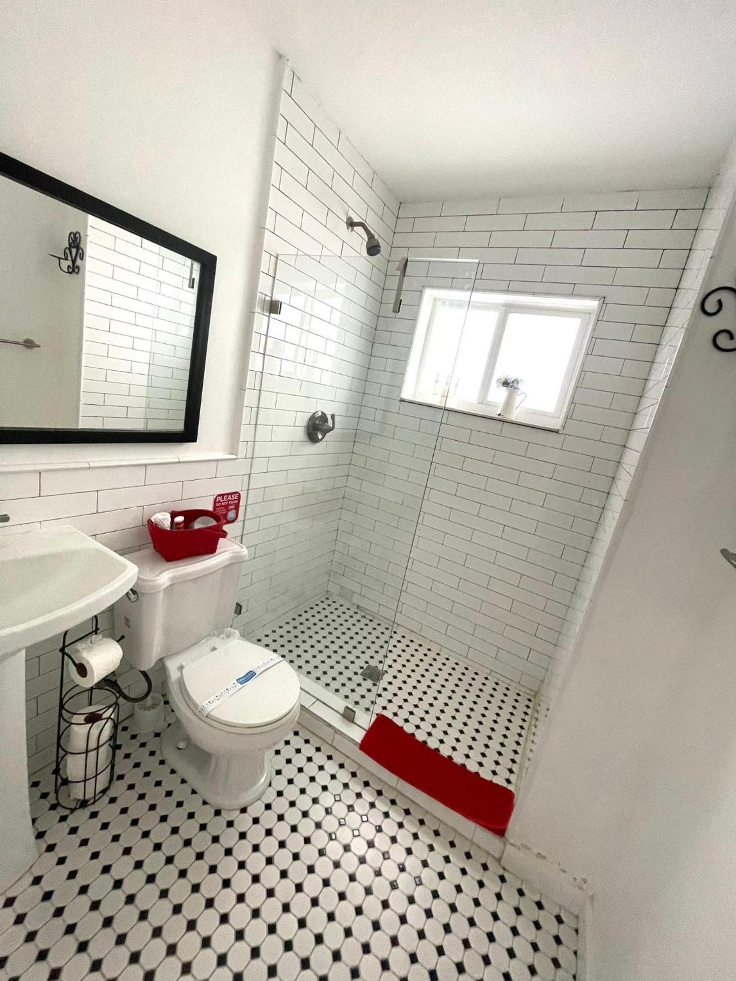Private Studio Blocks From Coconut Grove マイアミ エクステリア 写真