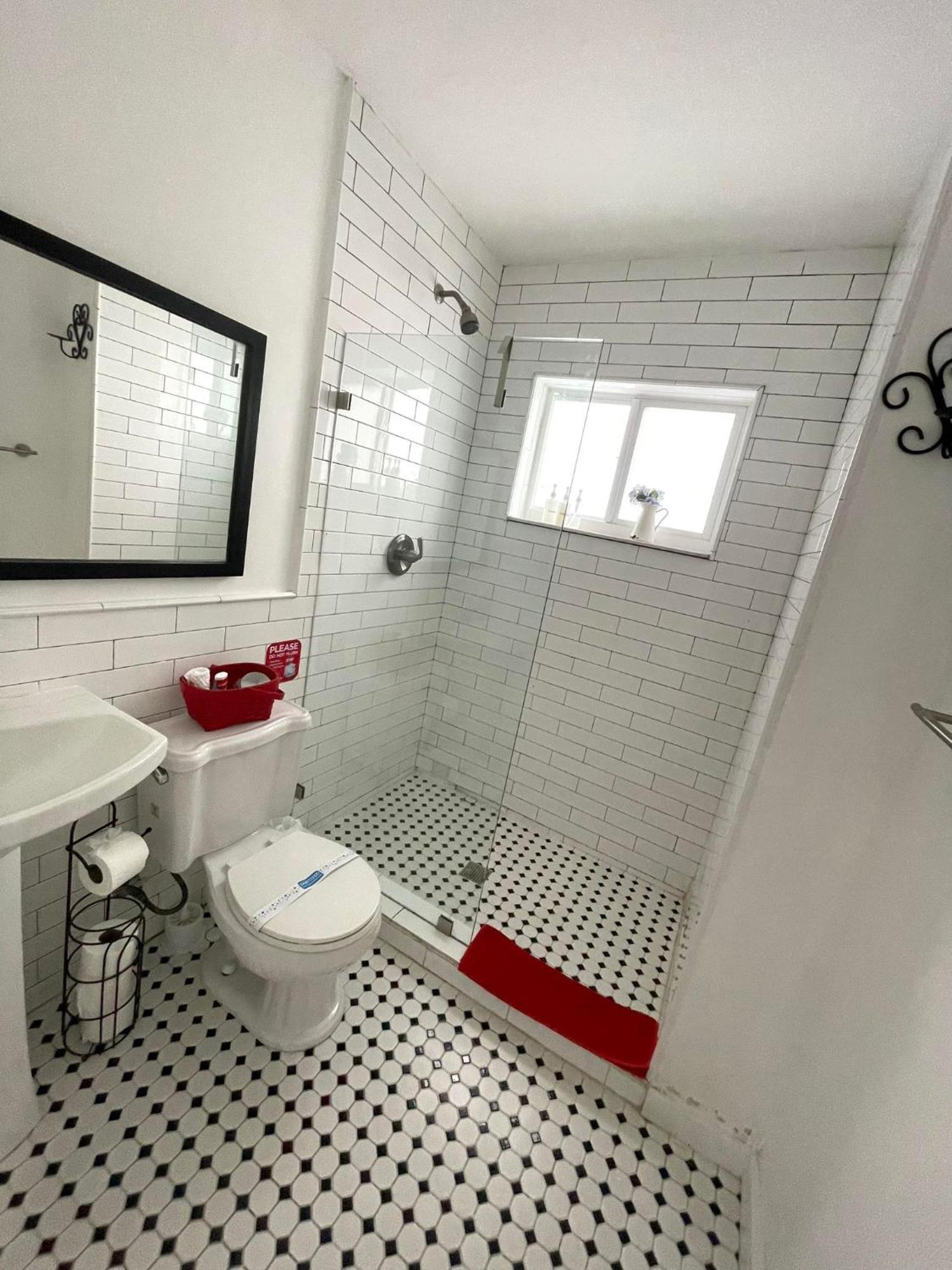 Private Studio Blocks From Coconut Grove マイアミ エクステリア 写真